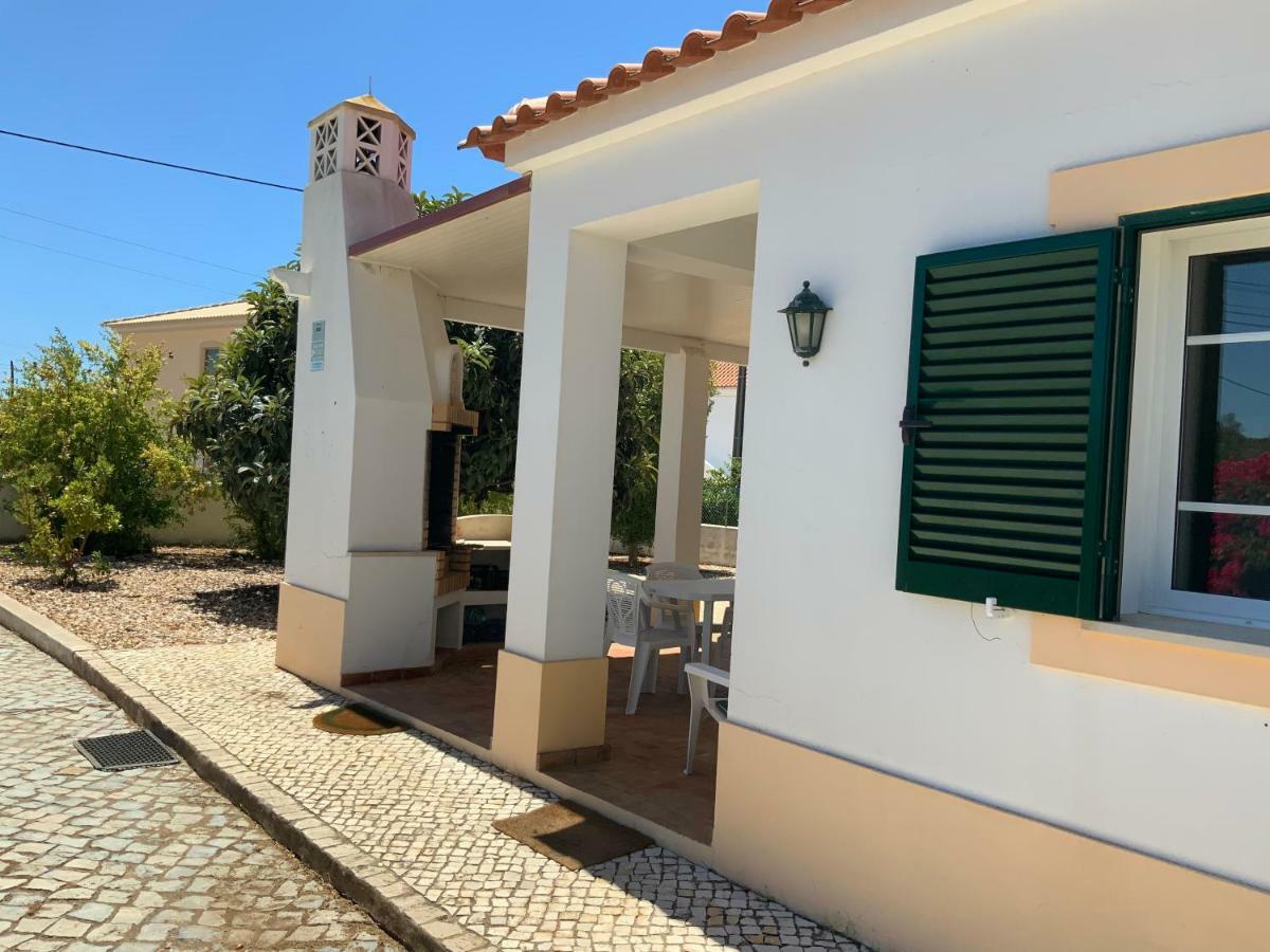 Guest House Alfarrobeiras Albufeira Exteriör bild