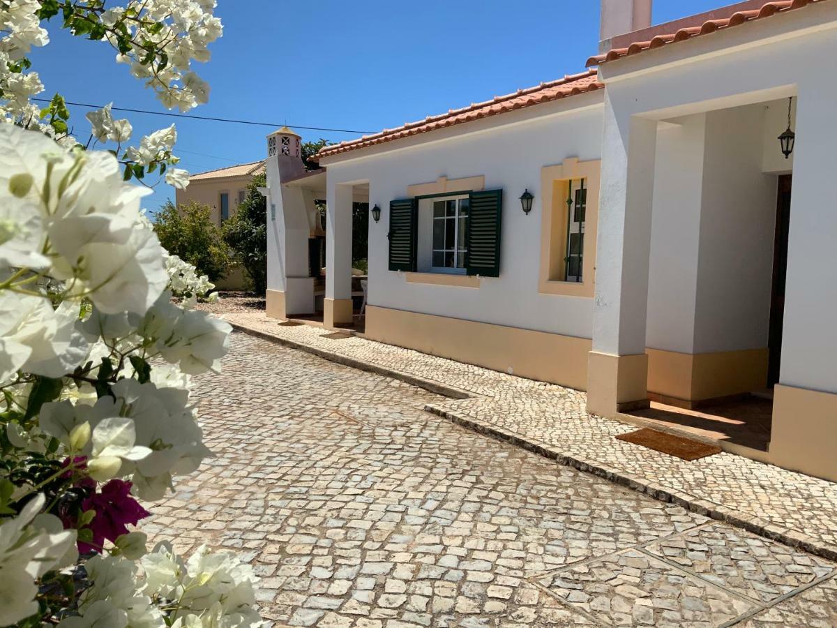 Guest House Alfarrobeiras Albufeira Exteriör bild
