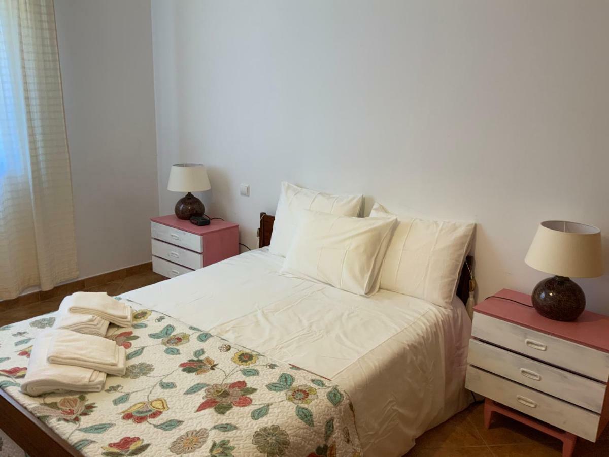 Guest House Alfarrobeiras Albufeira Exteriör bild